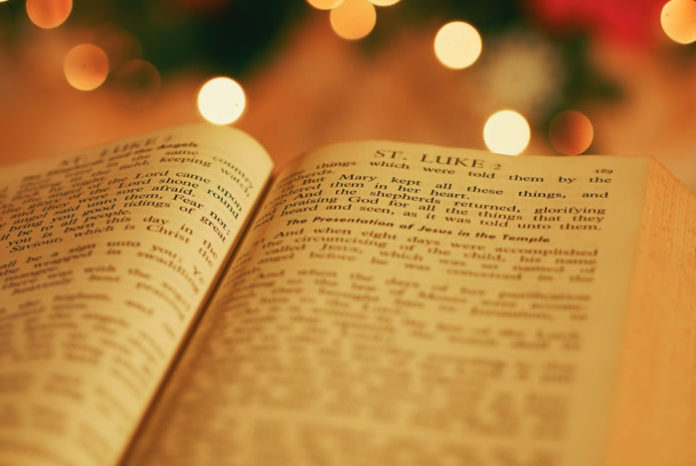 christmas-luke prepare him room