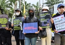 Should Christians Support Indonesia Criminalizing Extramarital Sex and Cohabitation?